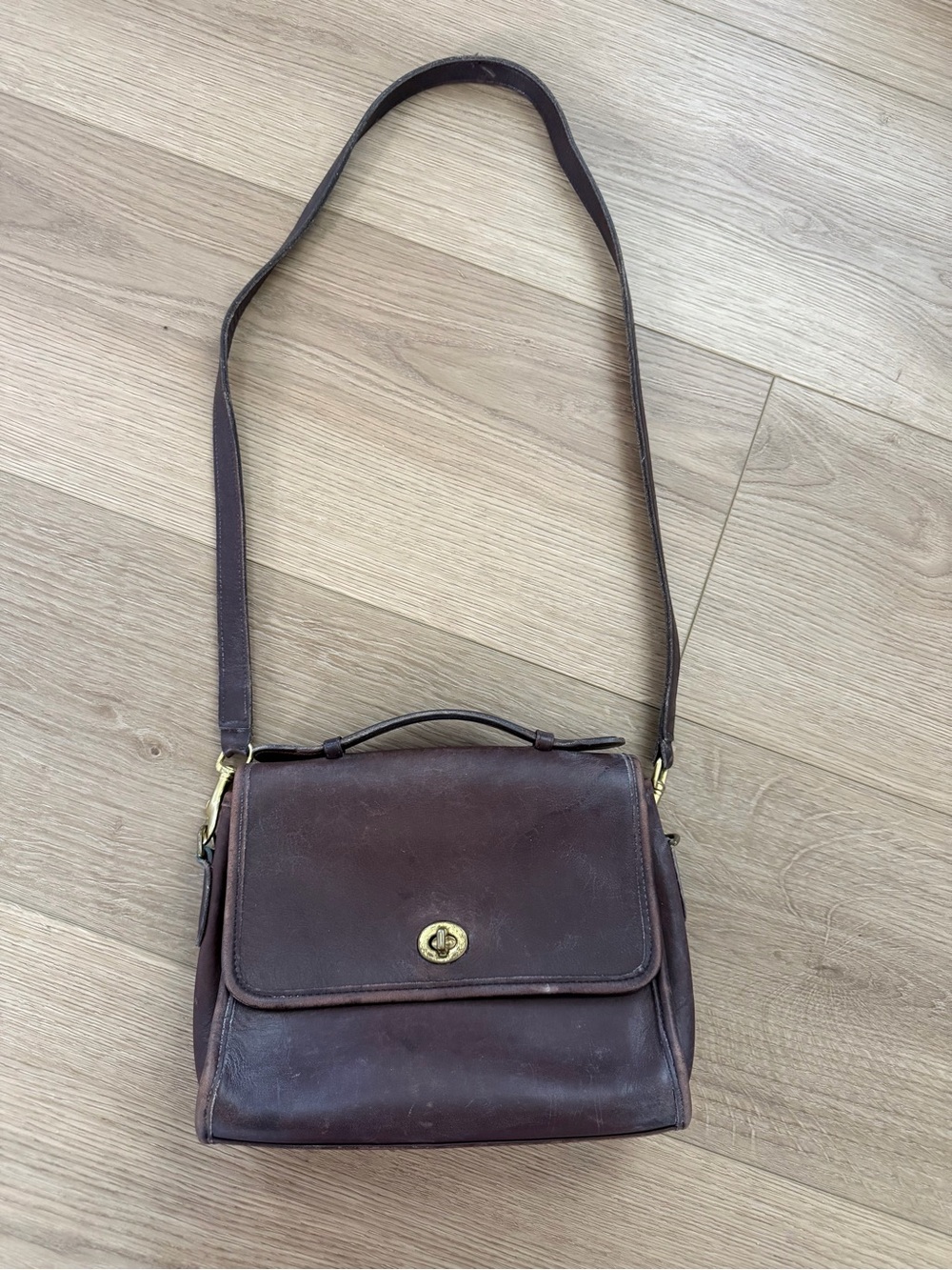 Vintage Coach Willis Bag 9870 Dark Brown Leather Crossbody Shoulder Handbag